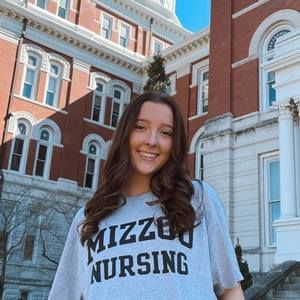 Meet your Posher, Lizzy